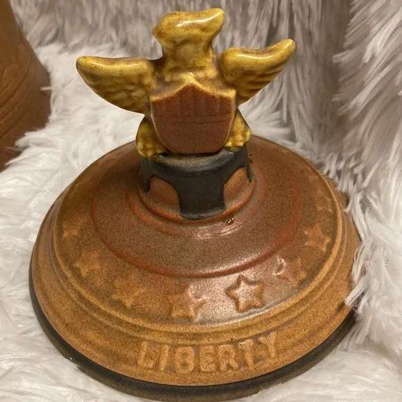 Vintage Liberty Antique Cookie Jar - Picture 7 of 8